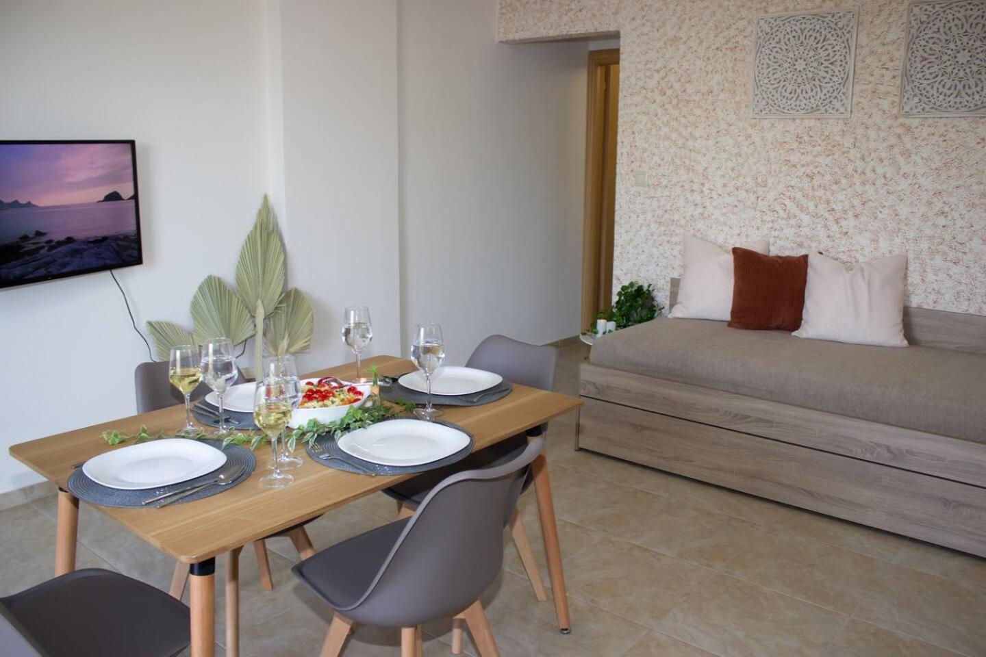 Maistro Suites With Pool, Matala Exterior foto