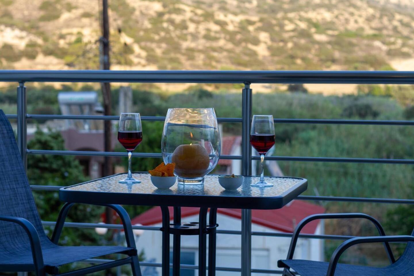 Maistro Suites With Pool, Matala Exterior foto